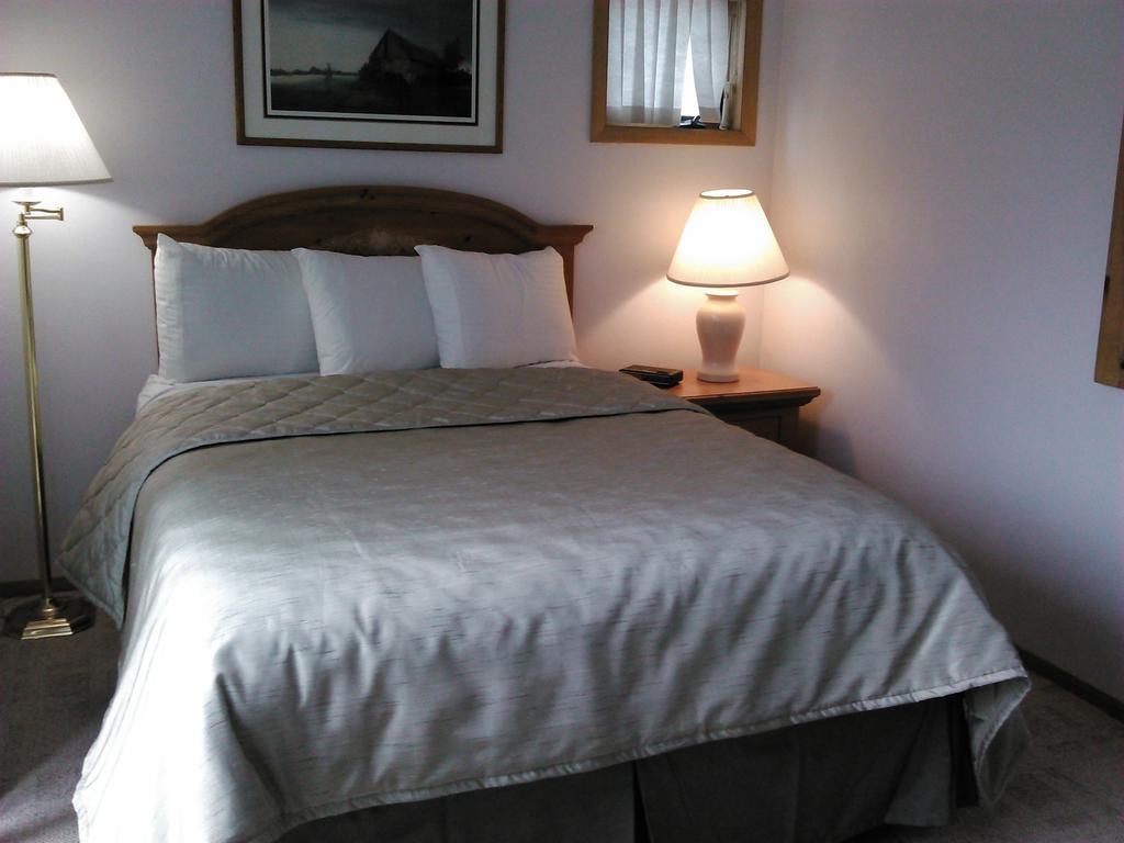 Hilltop Inn Фиш Крийк Стая снимка